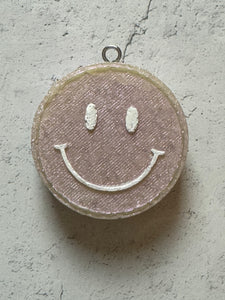Car Freshener - Vent Clip - Smiley Face (Lt Pink Iridescent)