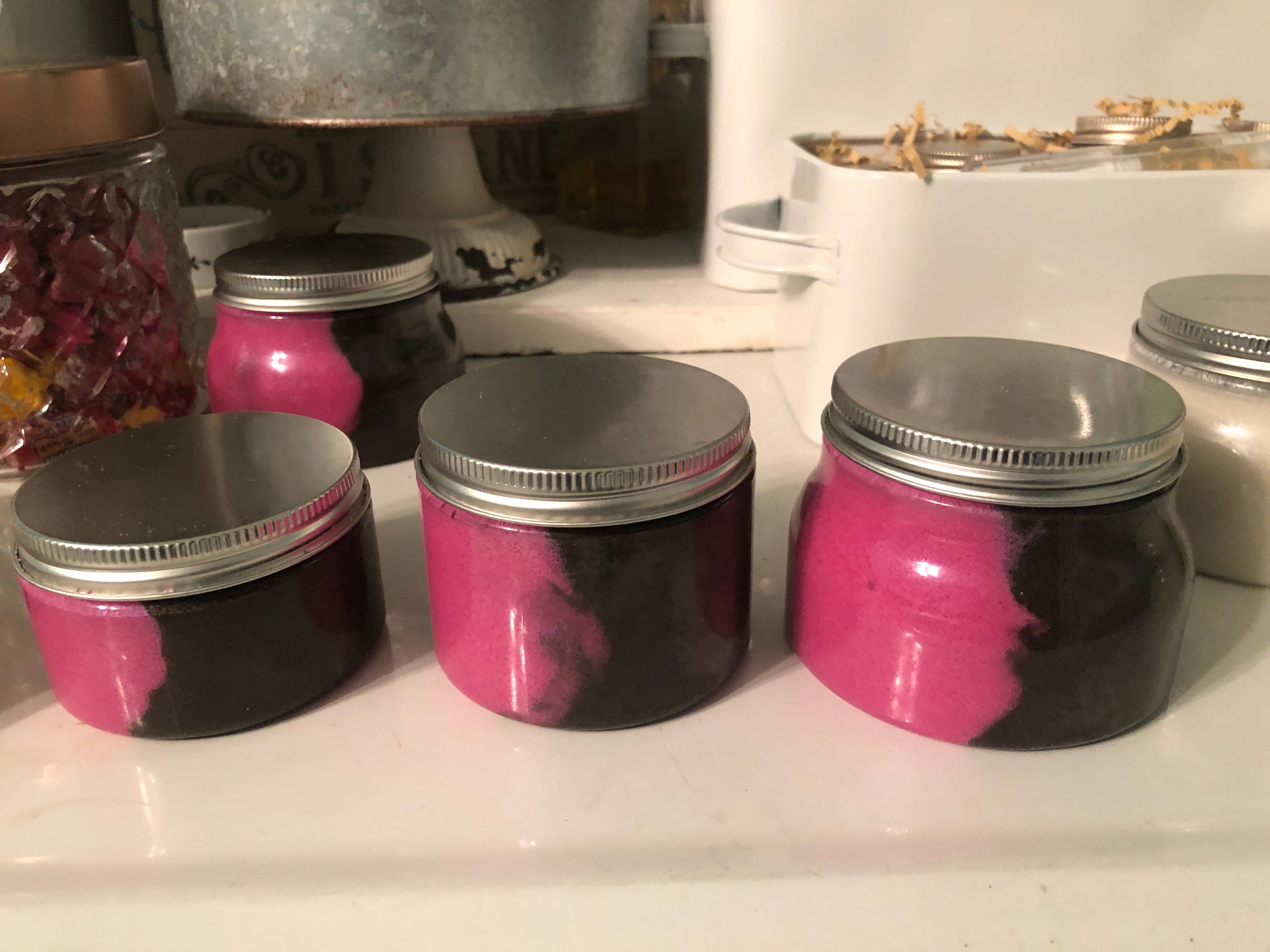 From Left to Right: 4 oz., 6 oz., 8 oz.